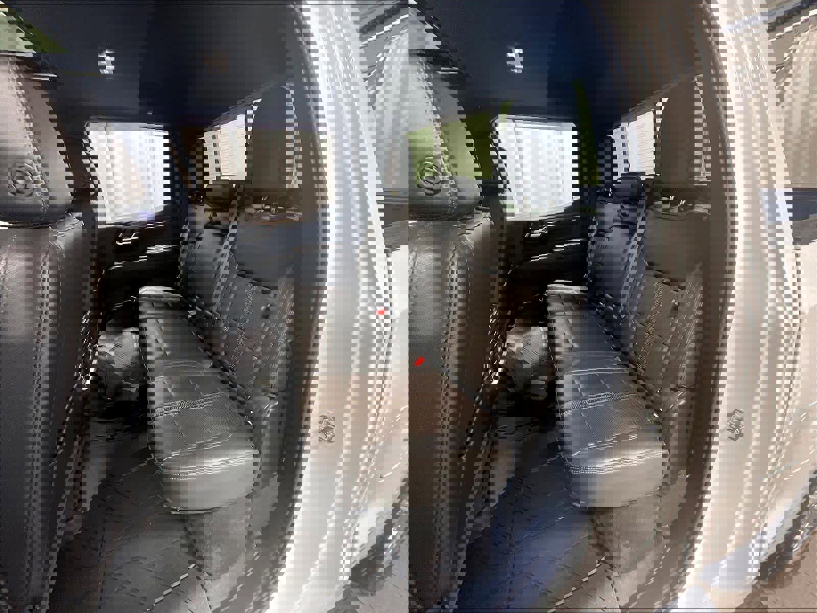 Used 2022 Chevrolet Silverado 1500 High Country w/ High Country Premium Package image 15