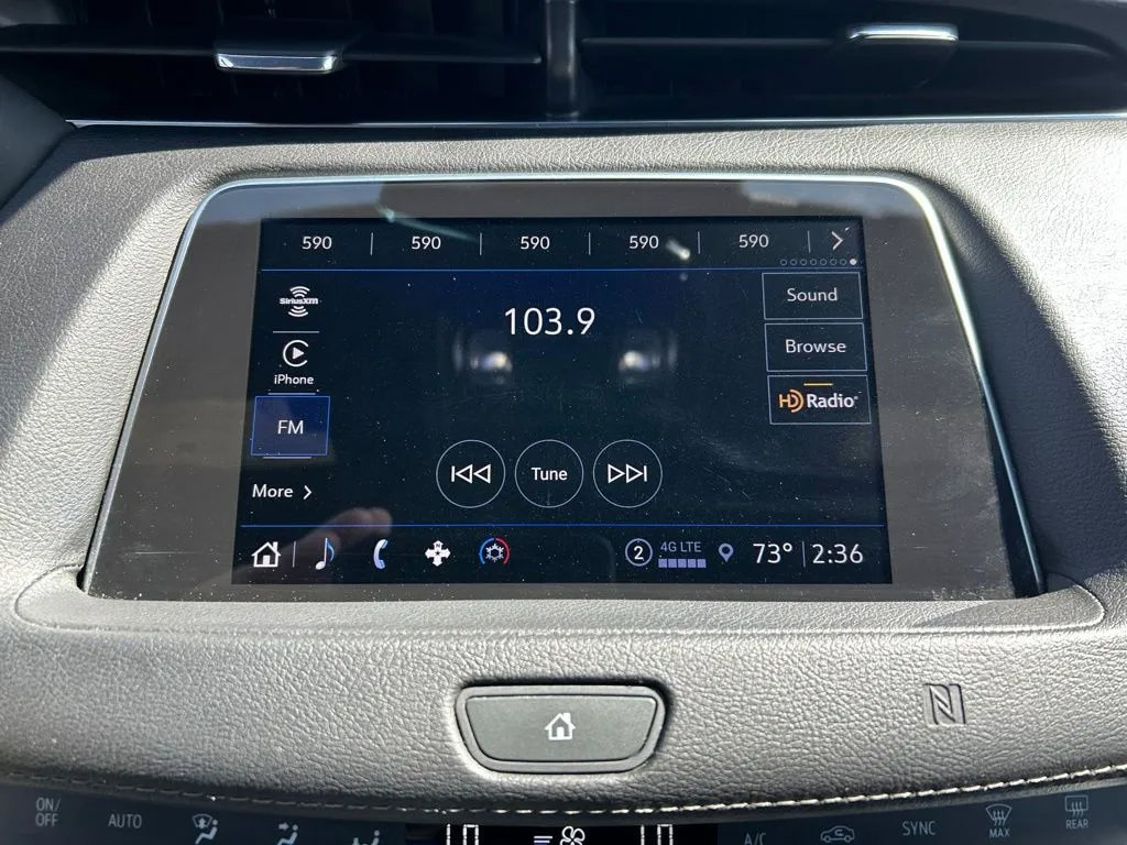 Used 2021 Cadillac XT4 Premium Luxury w/ Driver Awareness Package AWD/4WD image 23