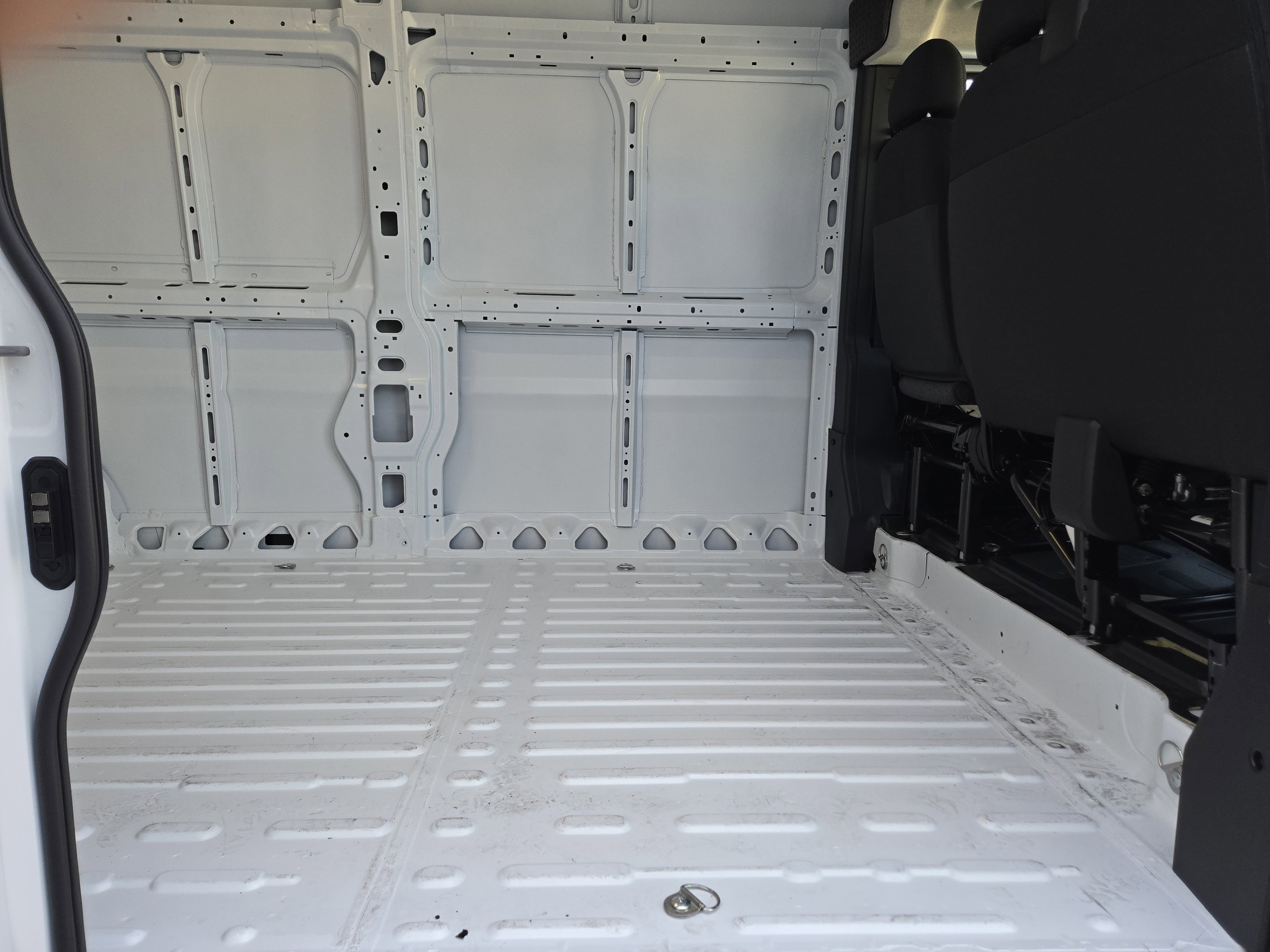 New 2026 RAM ProMaster 2500 w/ Convenience Group FWD image 20