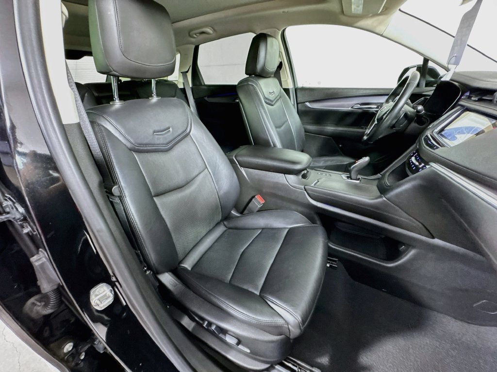 Used 2019 Cadillac XT5 Premium Luxury AWD/4WD image 36