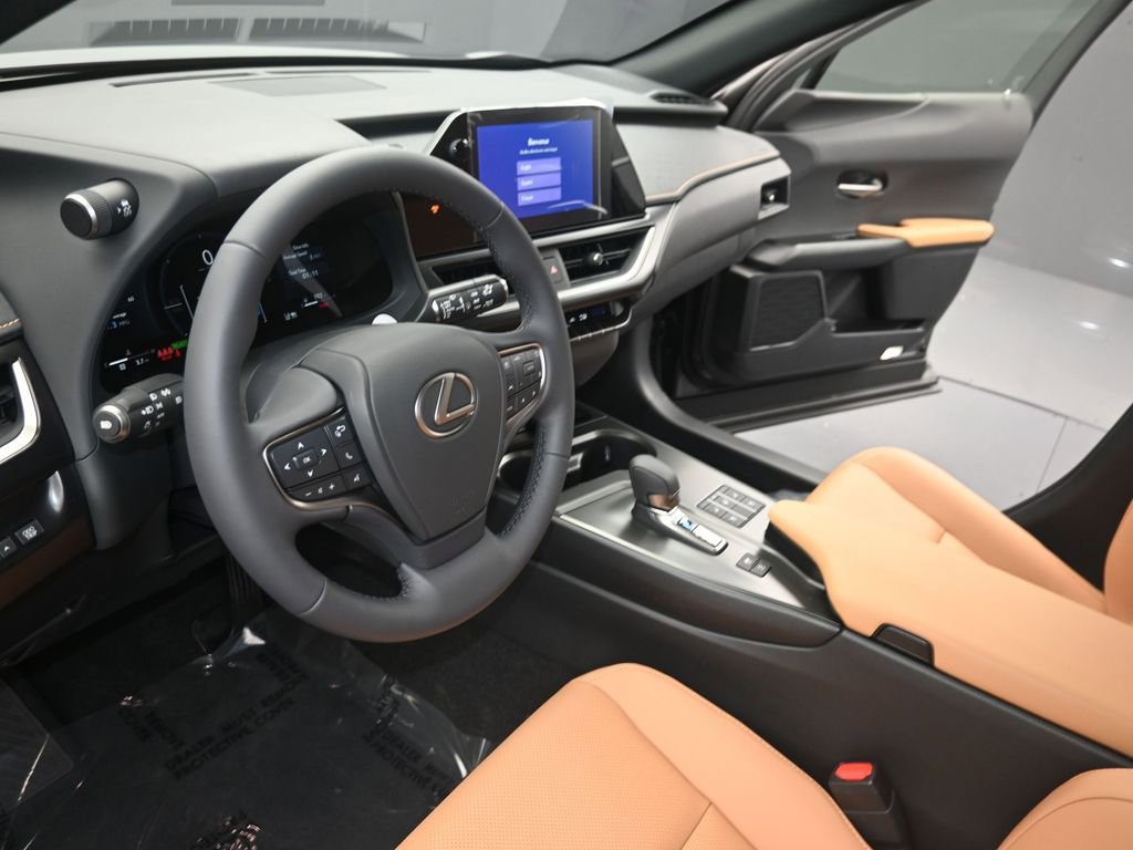 New 2026 Lexus UX 300h FWD image 13