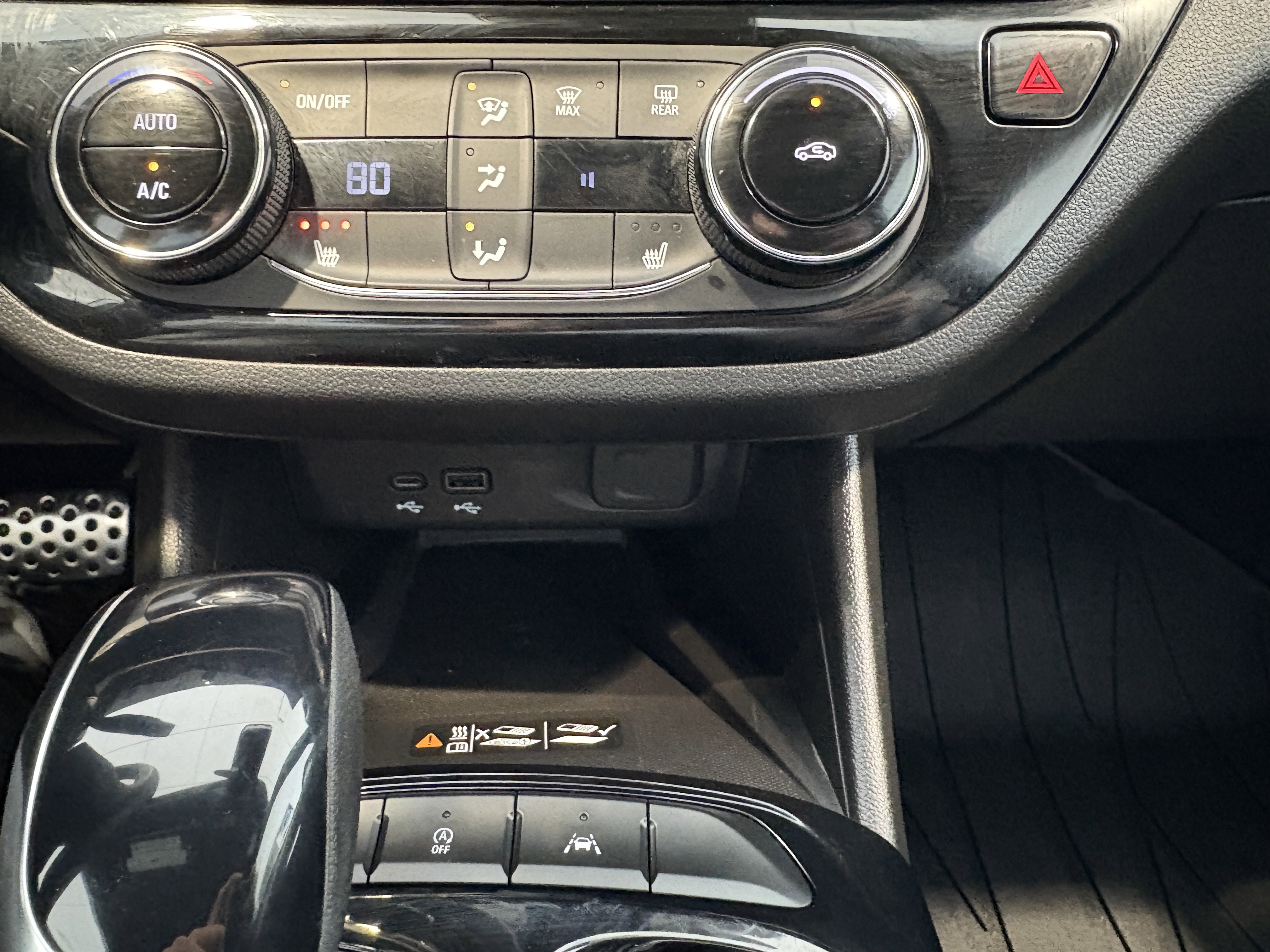 Used 2024 Buick Envista Sport Touring w/ Convenience I Package image 15