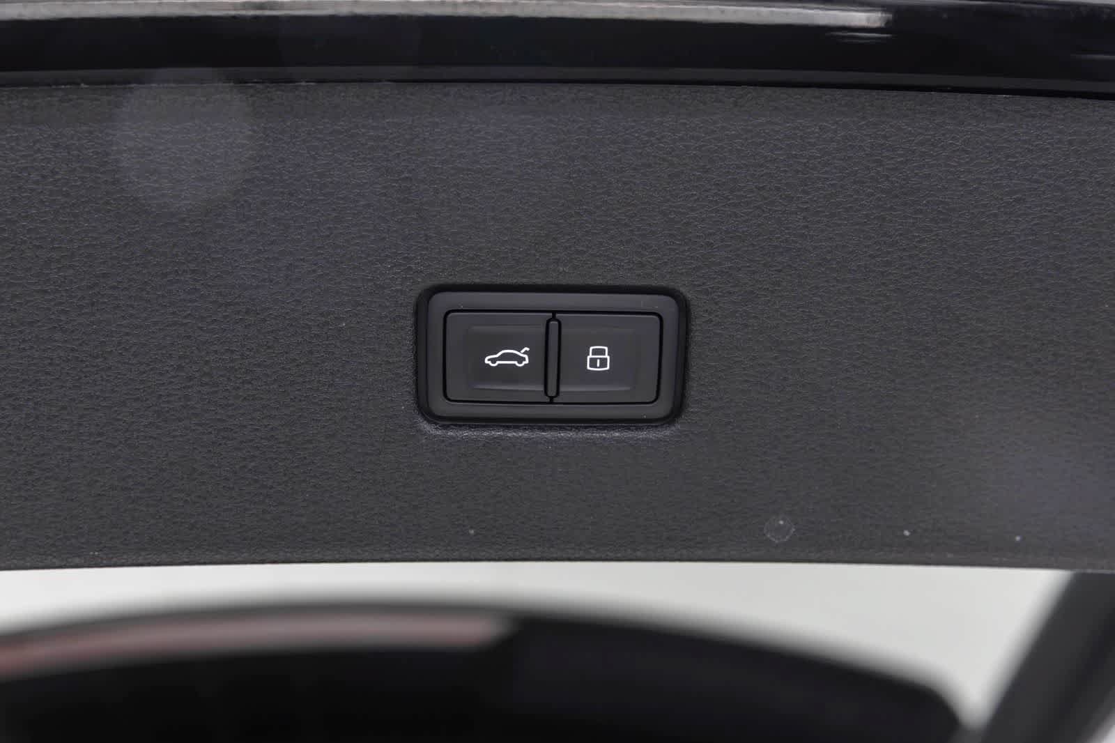 Used 2024 Audi SQ8 Prestige w/ Prestige Package AWD/4WD image 44