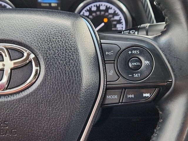 Used 2018 Toyota Camry SE w/ Moonroof Package FWD image 38