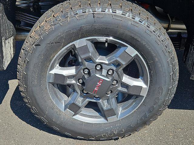 New 2026 GMC Sierra 2500 SLT image 7