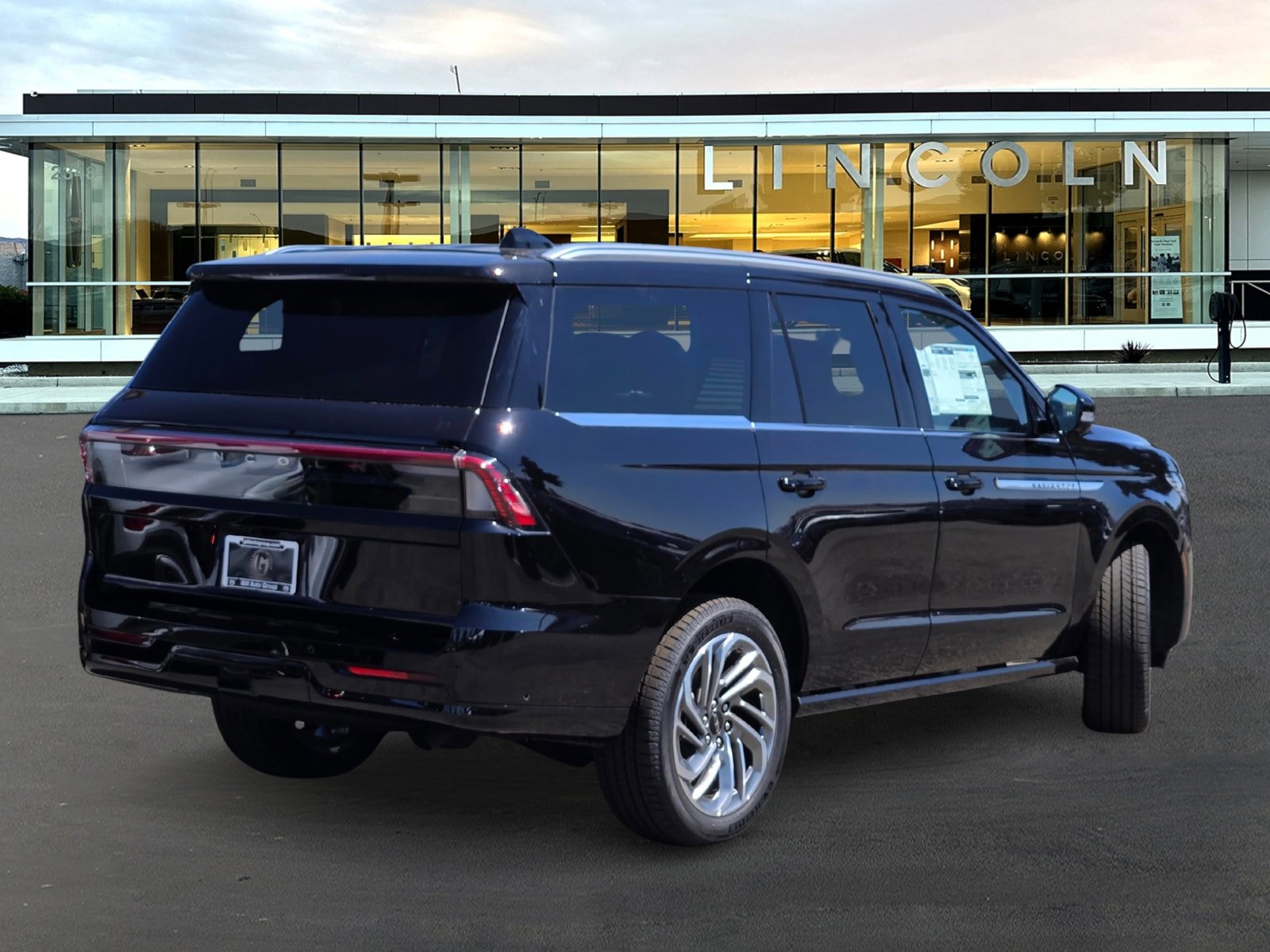 New 2025 Lincoln Navigator Reserve image 4