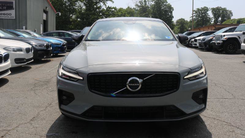 Used 2025 Volvo S60 B5 Plus AWD/4WD image 2