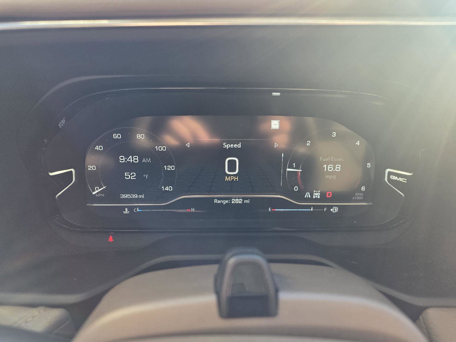 Used 2023 GMC Yukon Denali w/ Advanced Technology Package image 13