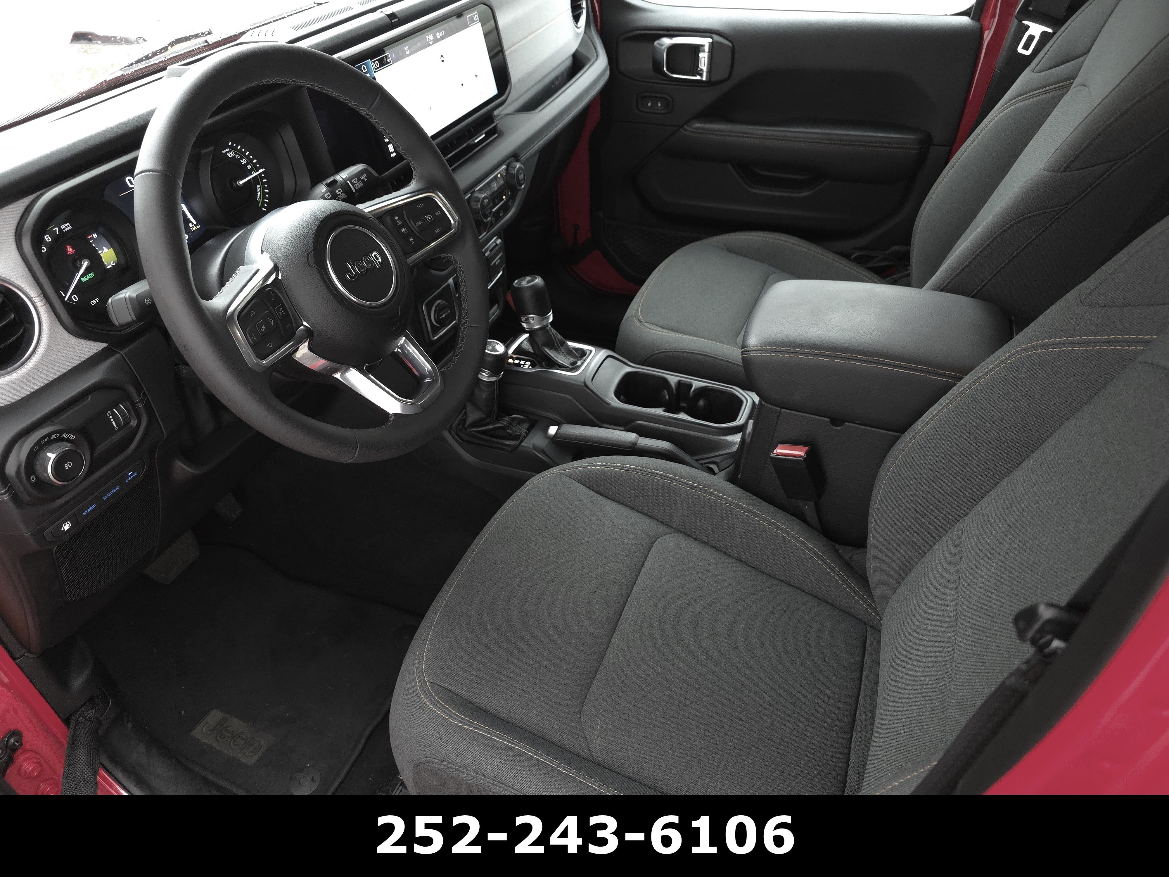 Used 2025 Jeep Wrangler Sahara w/ Safety Group image 8