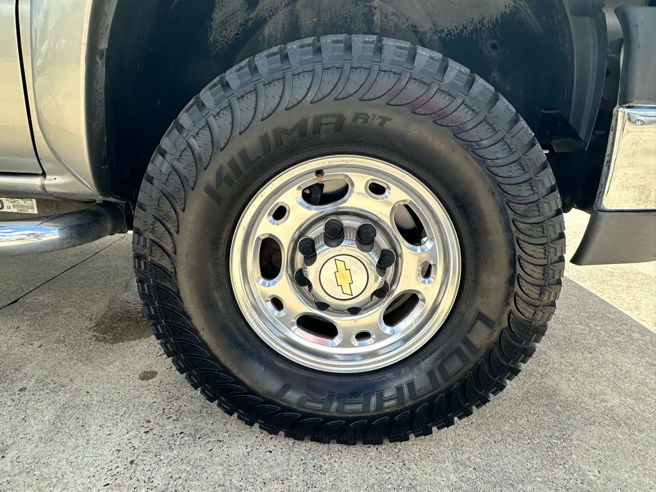 Used 2003 Chevrolet Silverado 2500 LS w/ Skid Plate Package AWD/4WD image 19