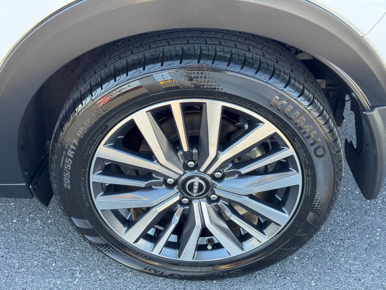 Used 2023 Nissan Kicks SV FWD image 57