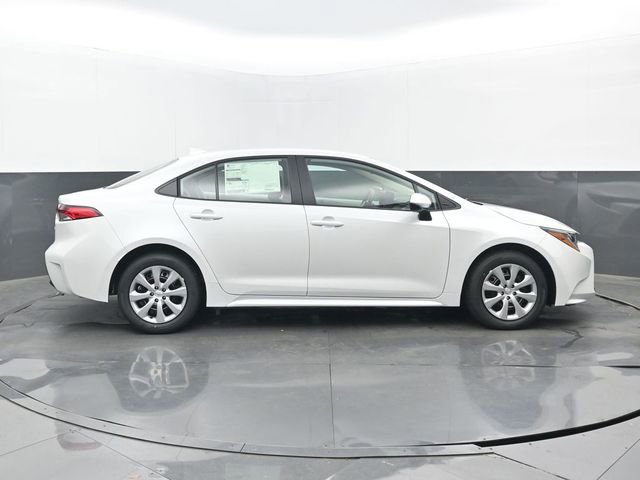 New 2026 Toyota Corolla LE image 2