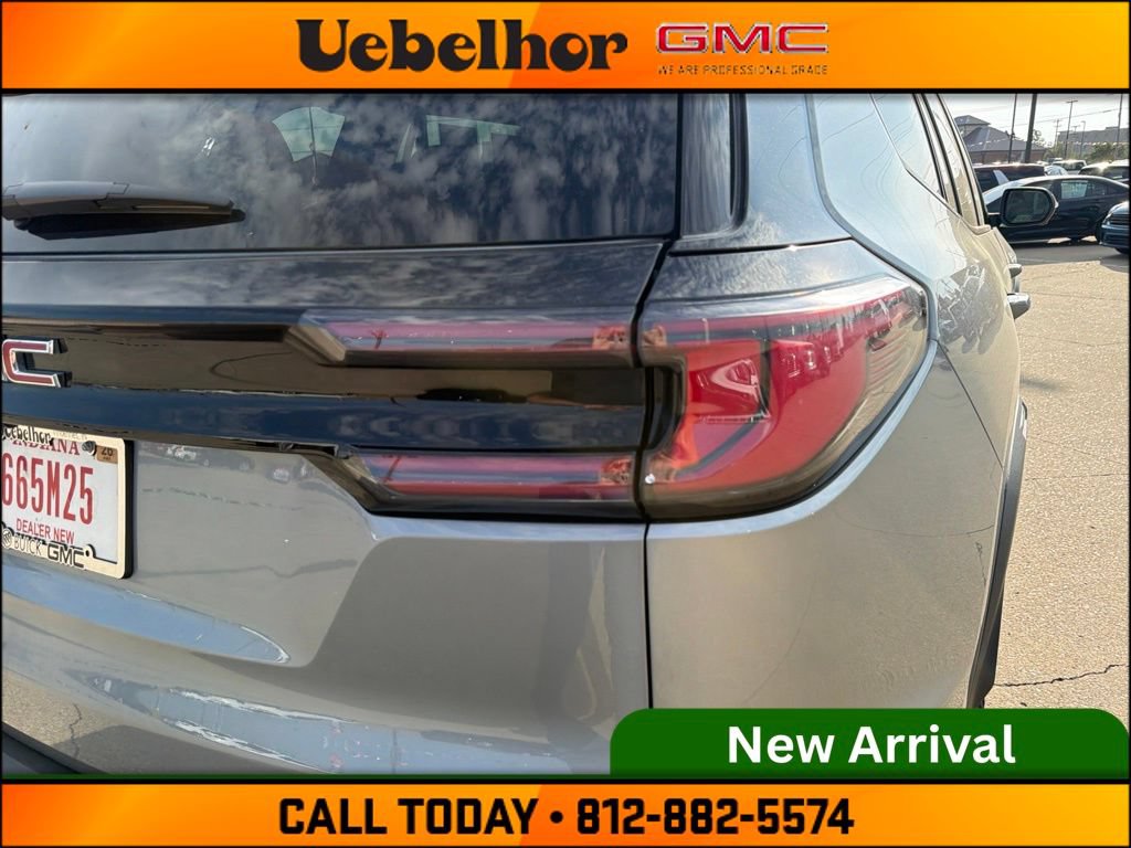 Used 2024 GMC Acadia AT4 AWD/4WD image 10