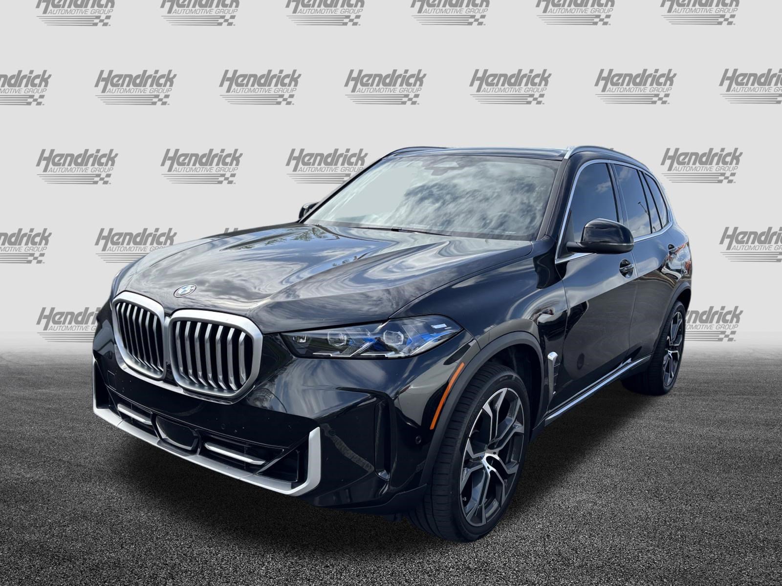 Certified 2024 BMW X5 sDrive40i w/ Premium Package image 5