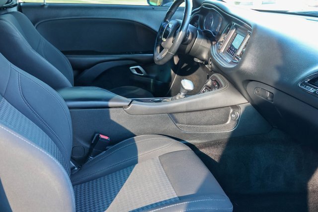 Used 2018 Dodge Challenger R/T image 15