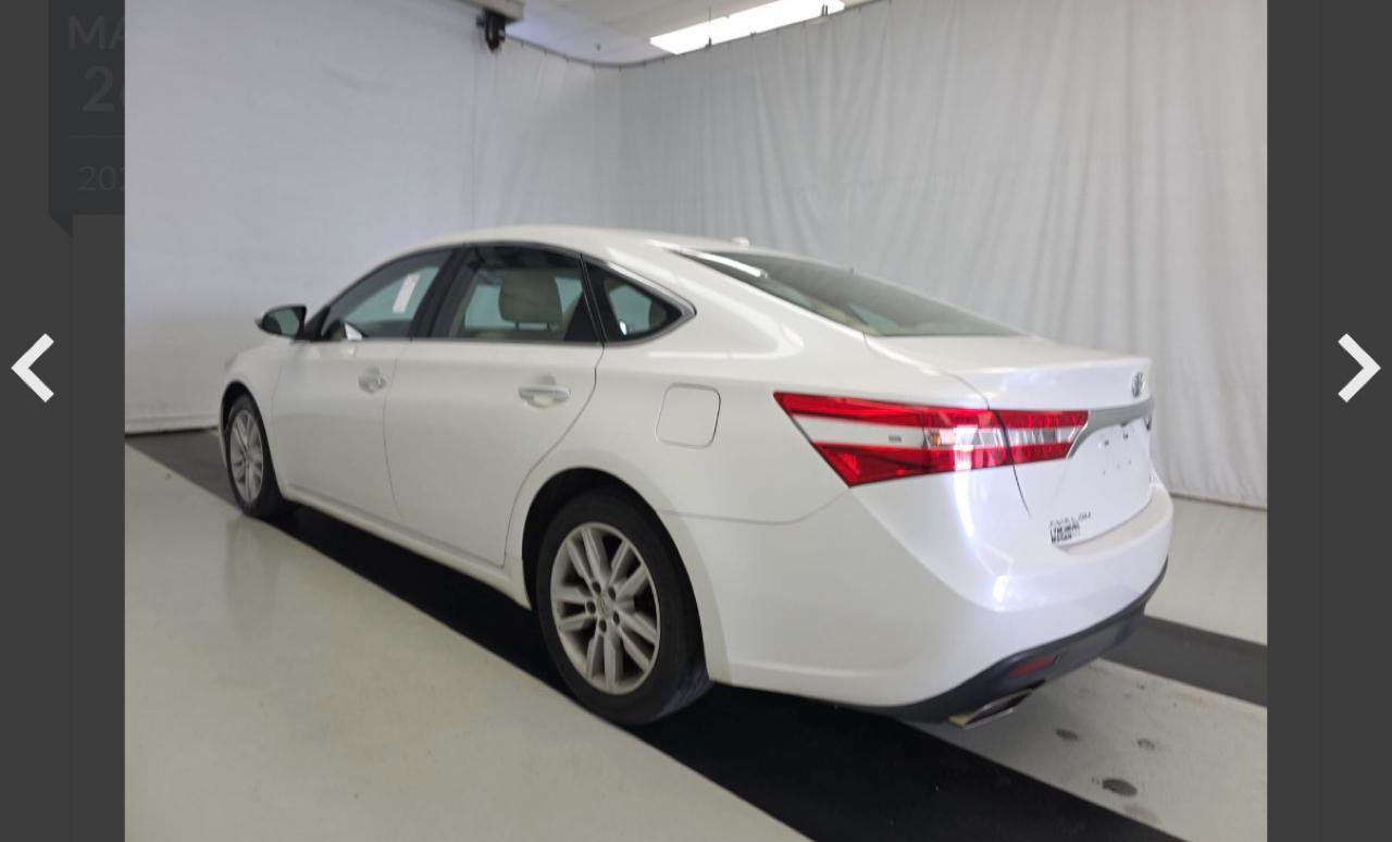 Used 2015 Toyota Avalon XLE FWD image 3