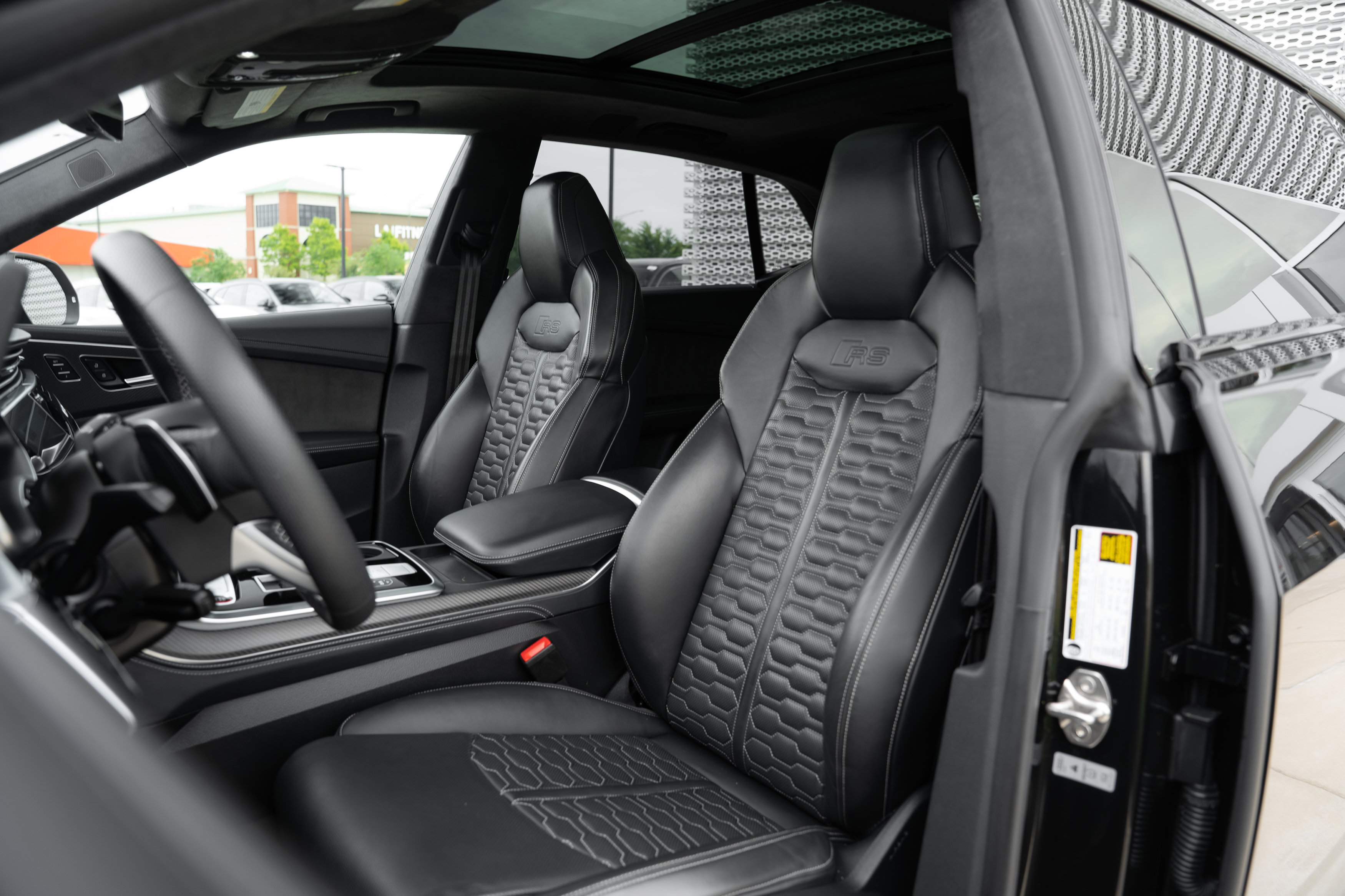 Certified 2024 Audi RS Q8 w/ Black Optic Package AWD/4WD image 25