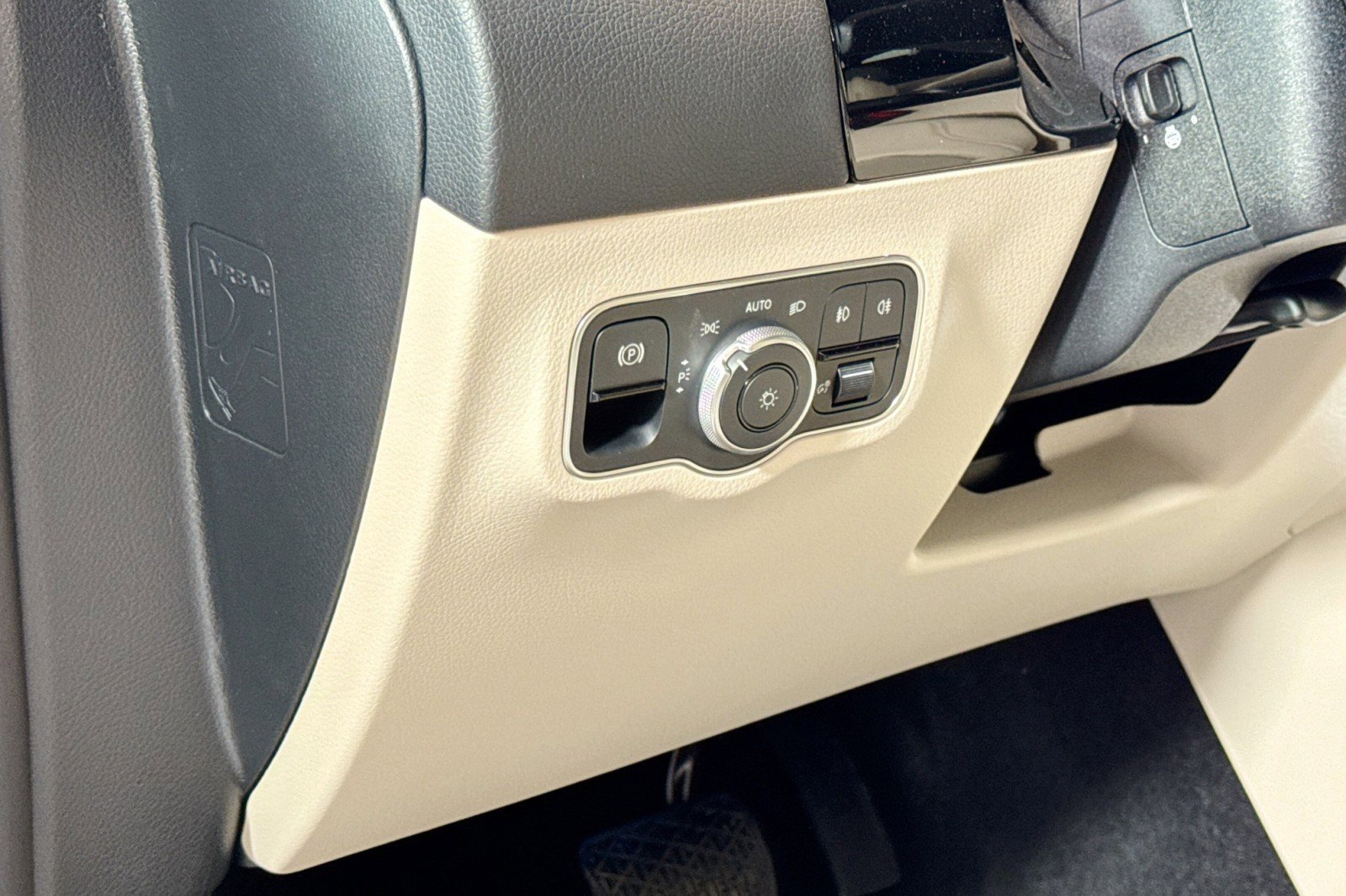 New 2026 Mercedes-Benz GLA 250 image 10