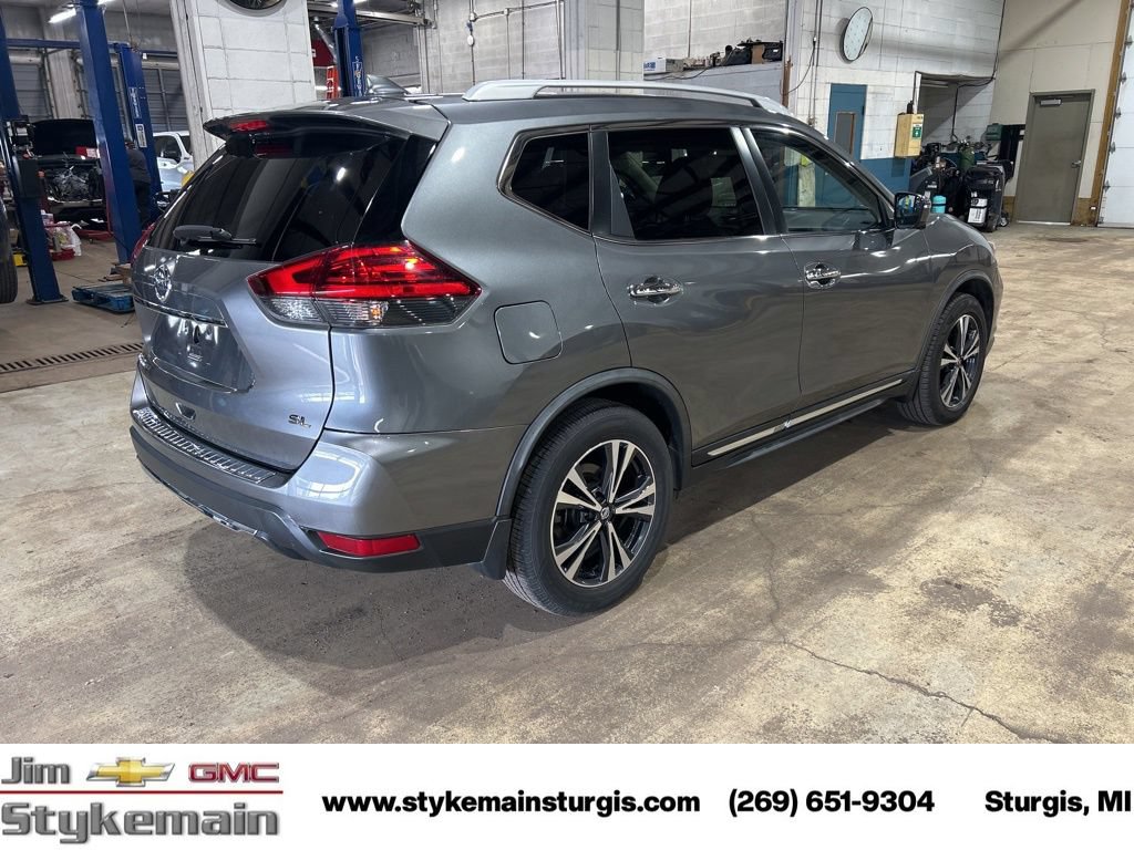 Used 2017 Nissan Rogue SL w/ SL Premium Package FWD image 12