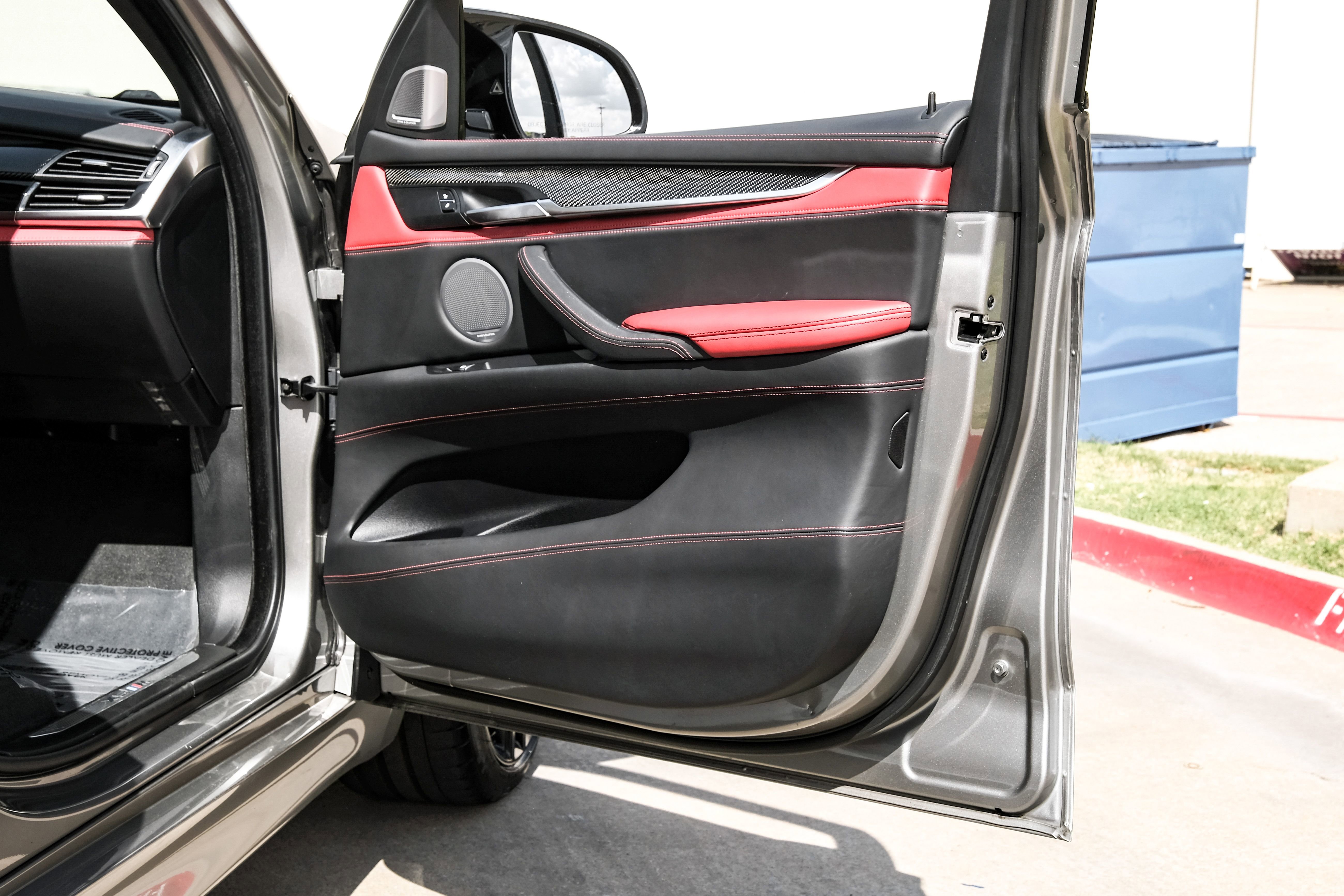 Used 2017 BMW X5 M image 48