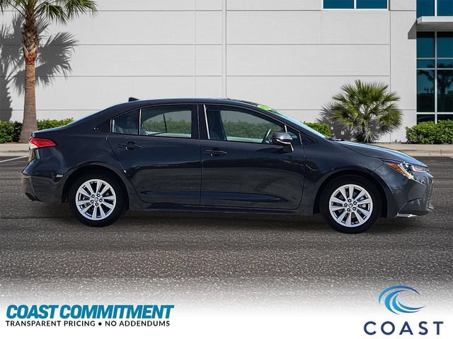 Used 2025 Toyota Corolla LE w/ LE Premium Package FWD image 5