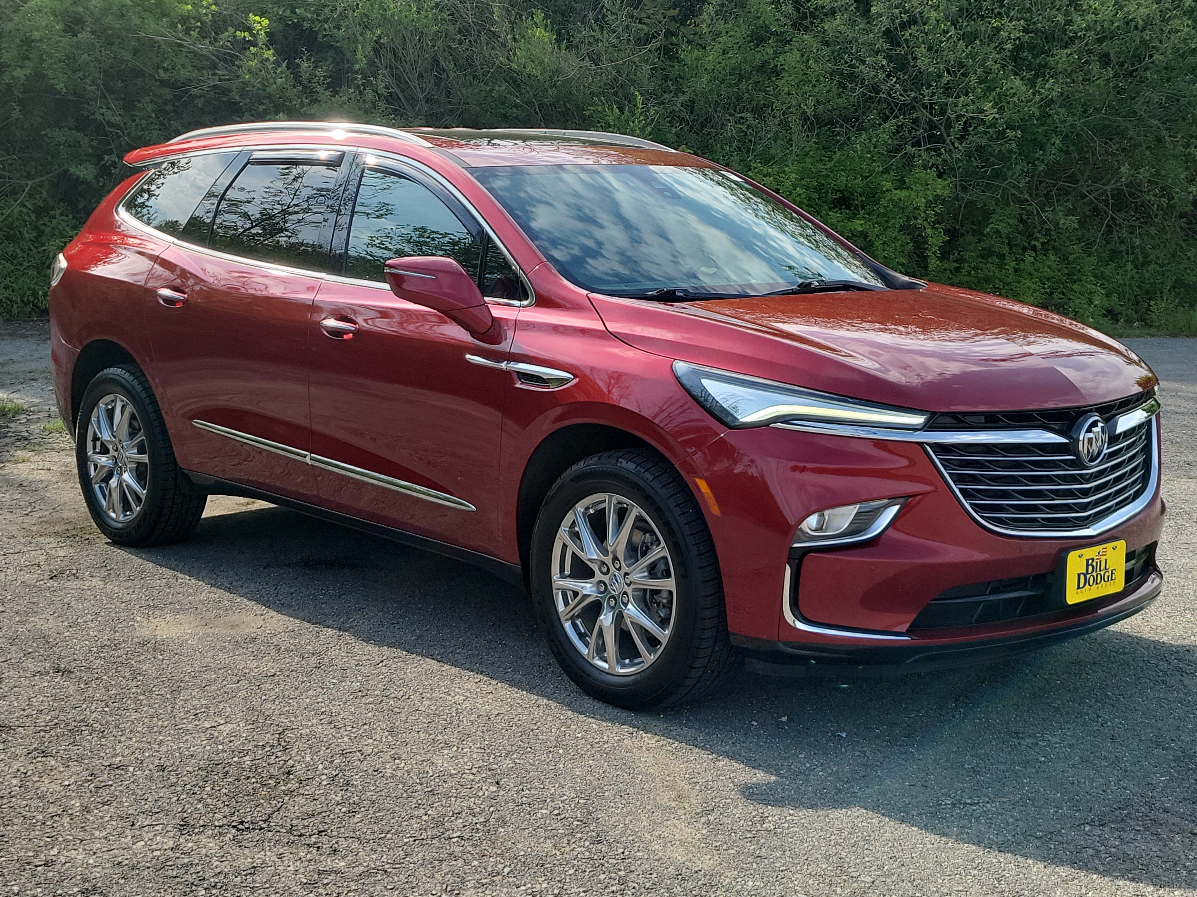 Used 2023 Buick Enclave Premium w/ Experience Buick Package AWD/4WD image 3