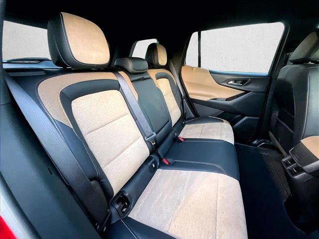 Certified 2025 Chevrolet Equinox ACTIV image 29