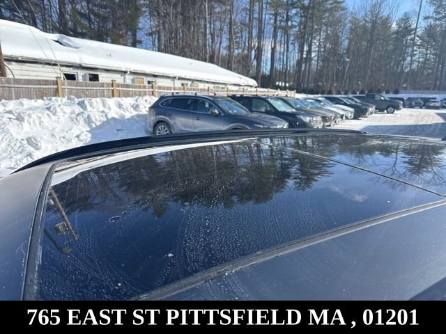 Used 2025 Genesis GV70 3.5T Sport w/ Sport Prestige Package image 15