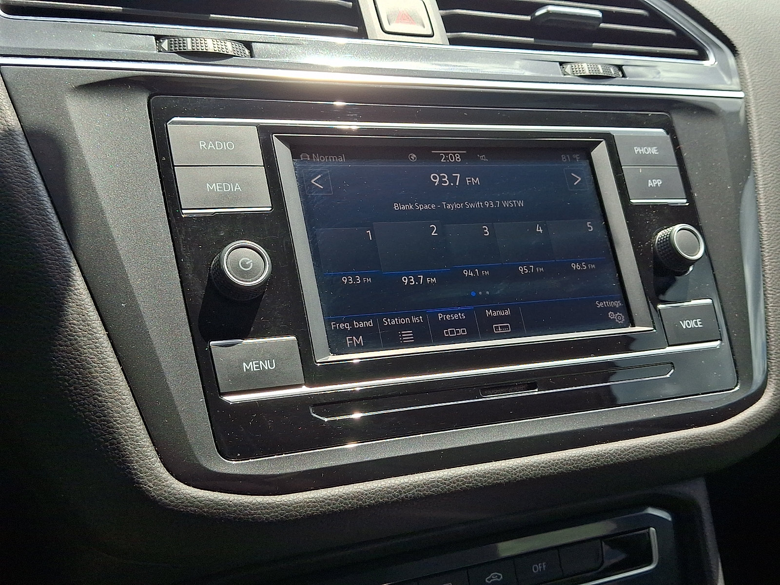 Certified 2020 Volkswagen Tiguan S AWD/4WD image 16