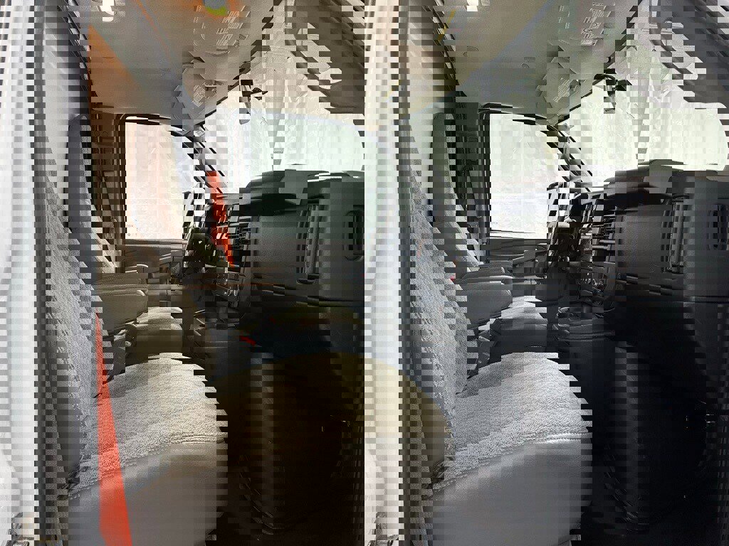 Used 2022 Chevrolet Express 3500 w/ Power Convenience Package image 42