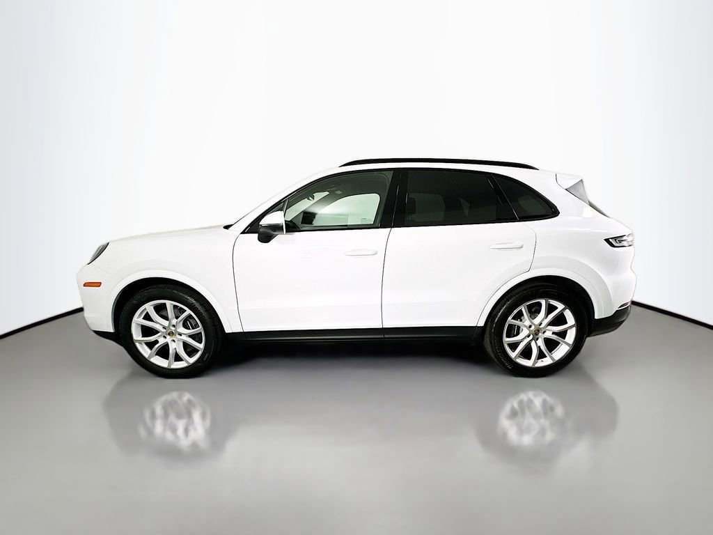 Certified 2024 Porsche Cayenne AWD/4WD image 2