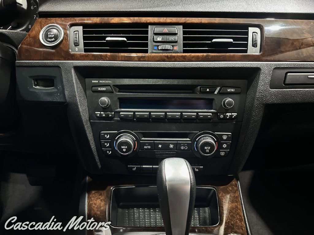 Used 2009 BMW 335i xDrive Sedan AWD/4WD image 36