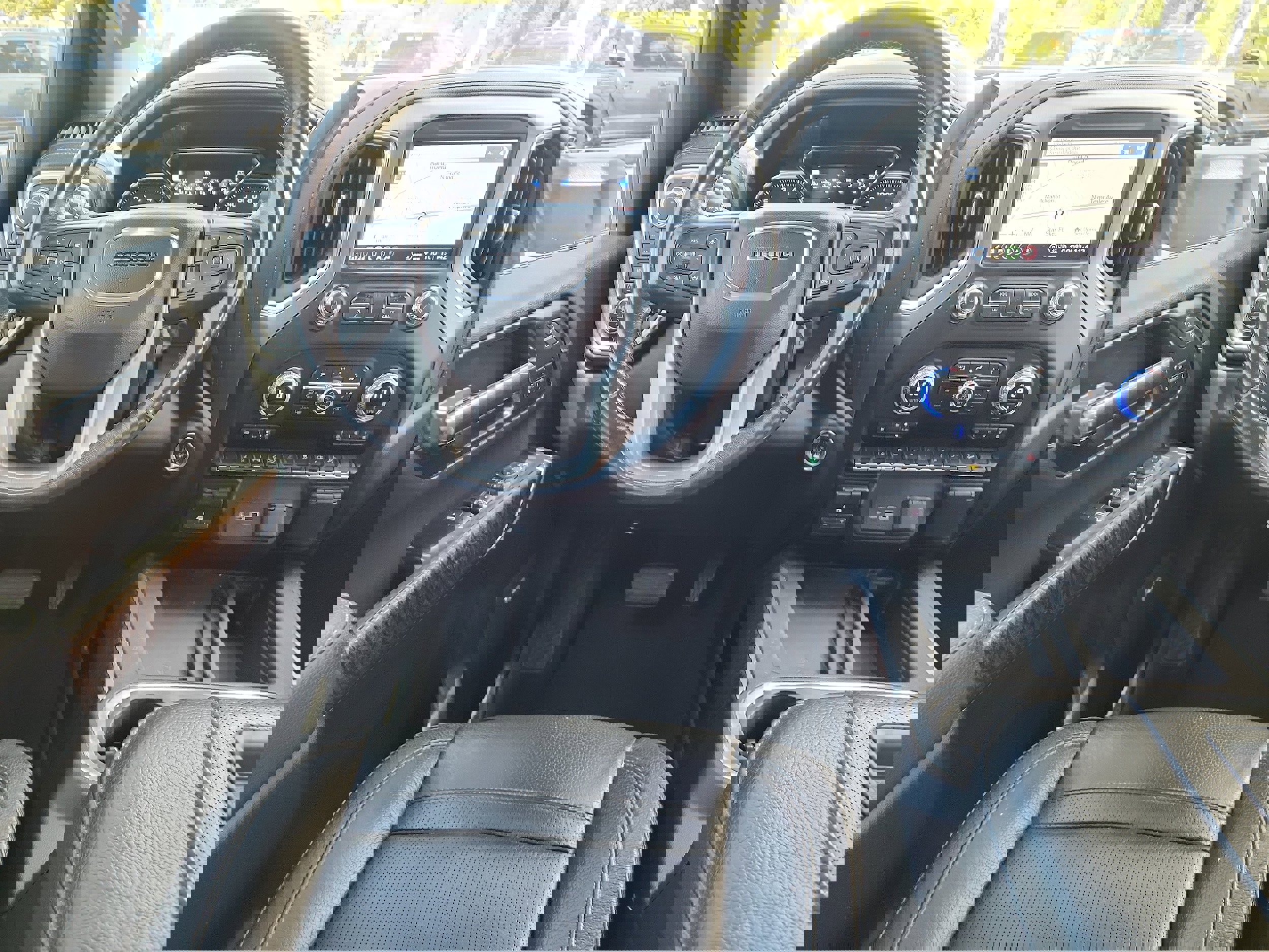 Used 2022 GMC Sierra 2500 Denali w/ Technology Package image 13