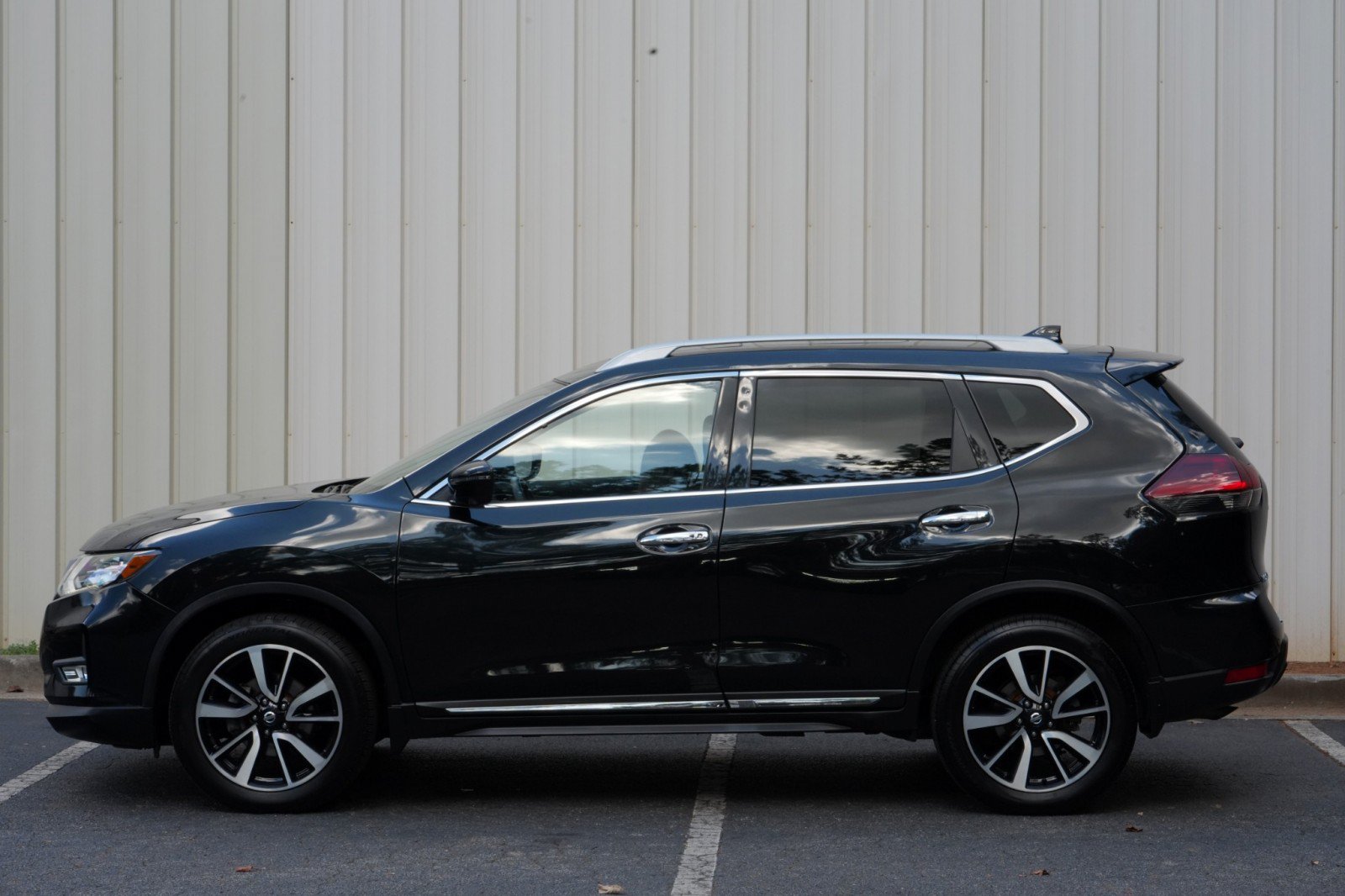 Used 2019 Nissan Rogue SL w/ Premium Package AWD/4WD image 48