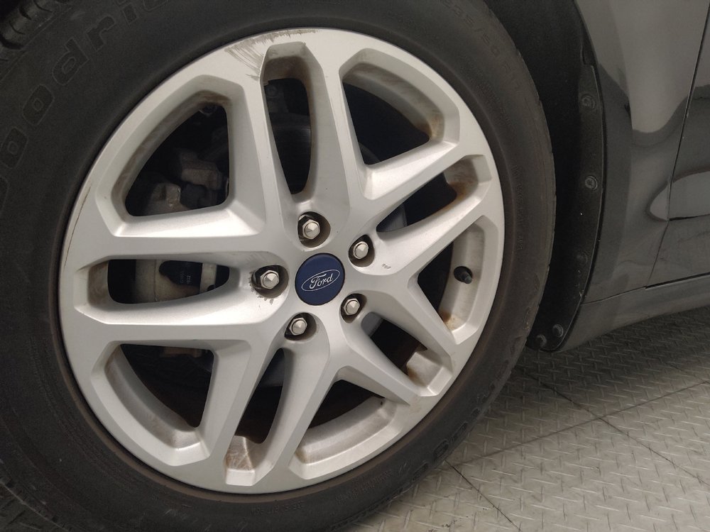 Used 2016 Ford Fusion SE FWD image 31