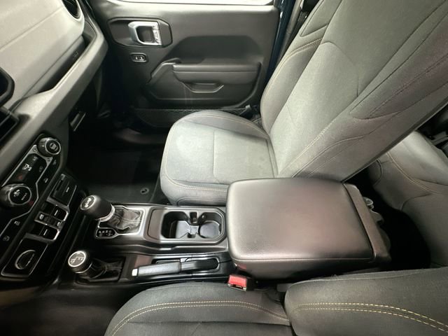 Used 2025 Jeep Wrangler Unlimited Sport AWD/4WD image 22
