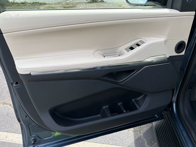New 2027 Lincoln Navigator Premiere AWD/4WD image 13