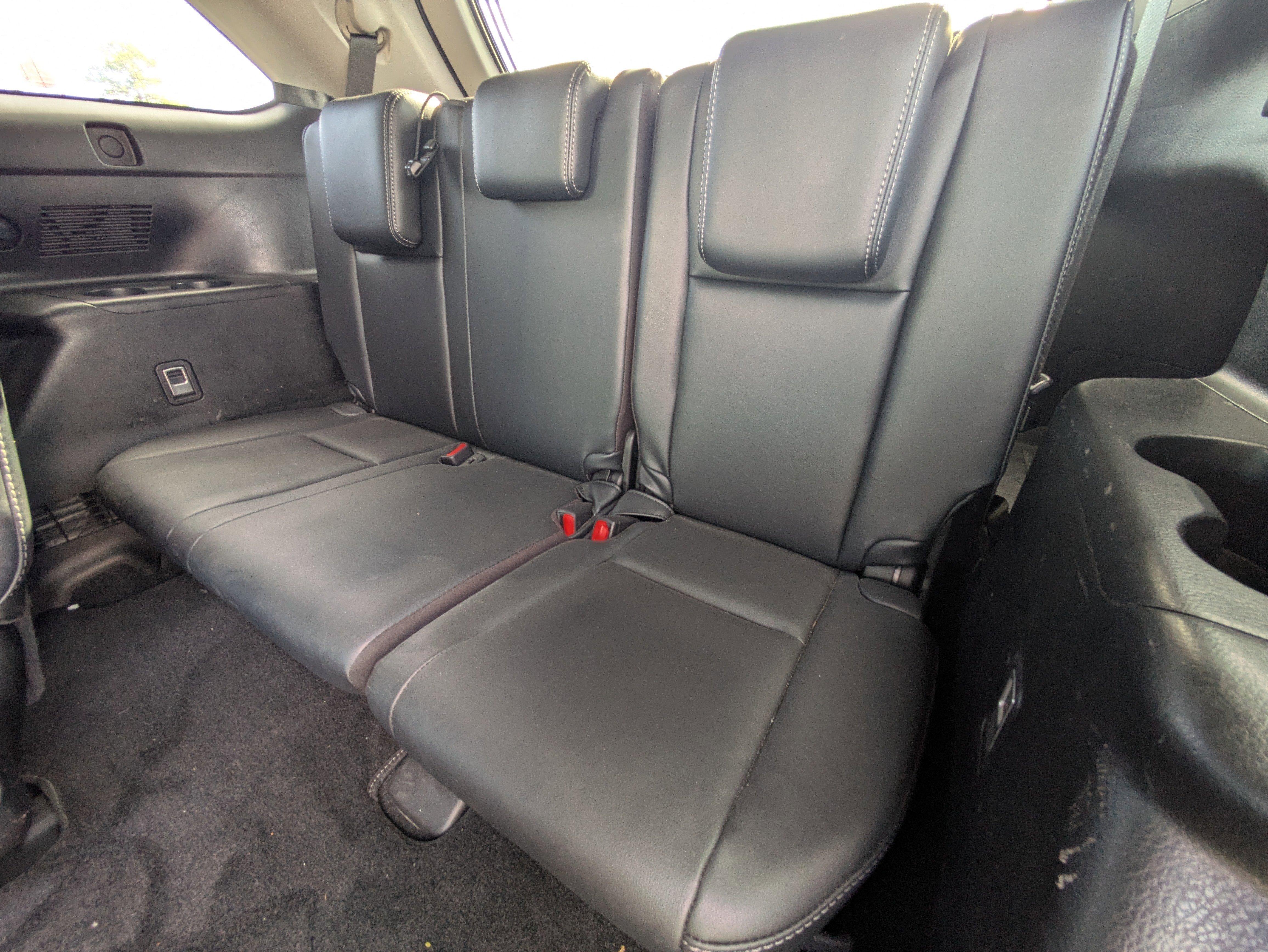 Used 2018 Toyota Highlander SE image 10