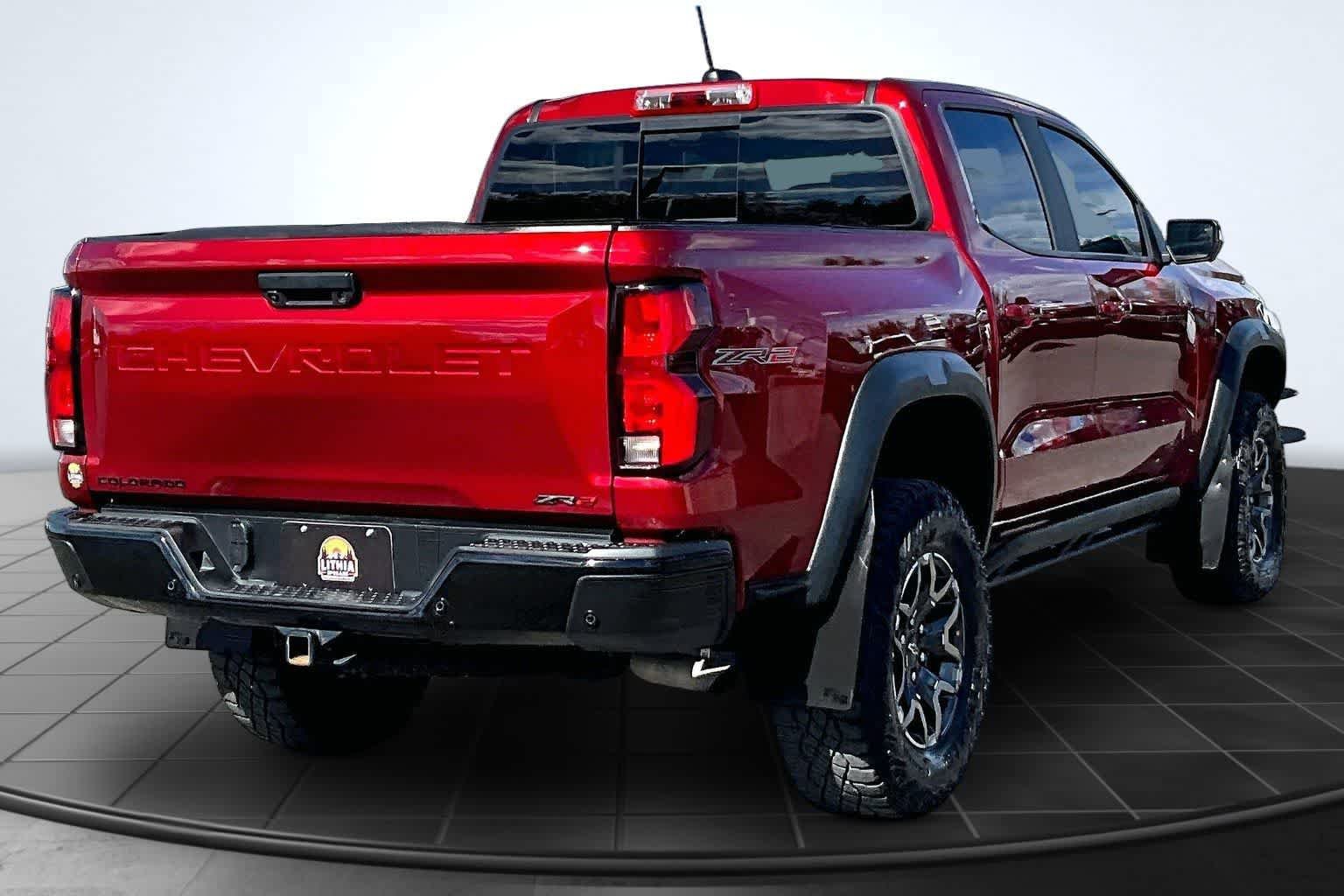 Used 2023 Chevrolet Colorado ZR2 w/ ZR2 Convenience Package III AWD/4WD image 23