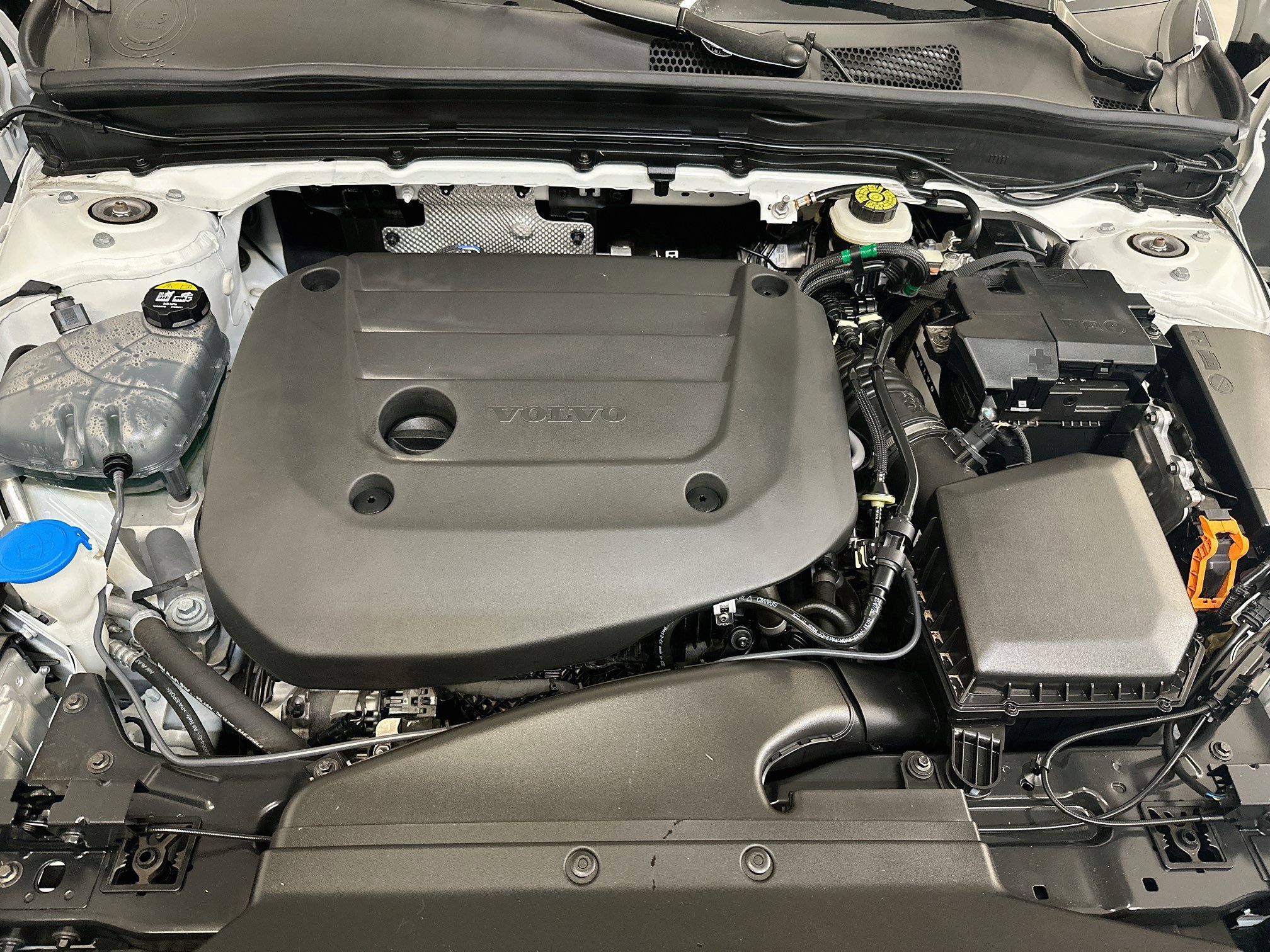 Used 2024 Volvo XC40 B5 Core w/ Protection Package Premier AWD/4WD image 36