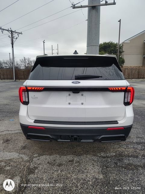 New 2026 Ford Explorer ST-Line w/ ST-Line Street Pack image 6
