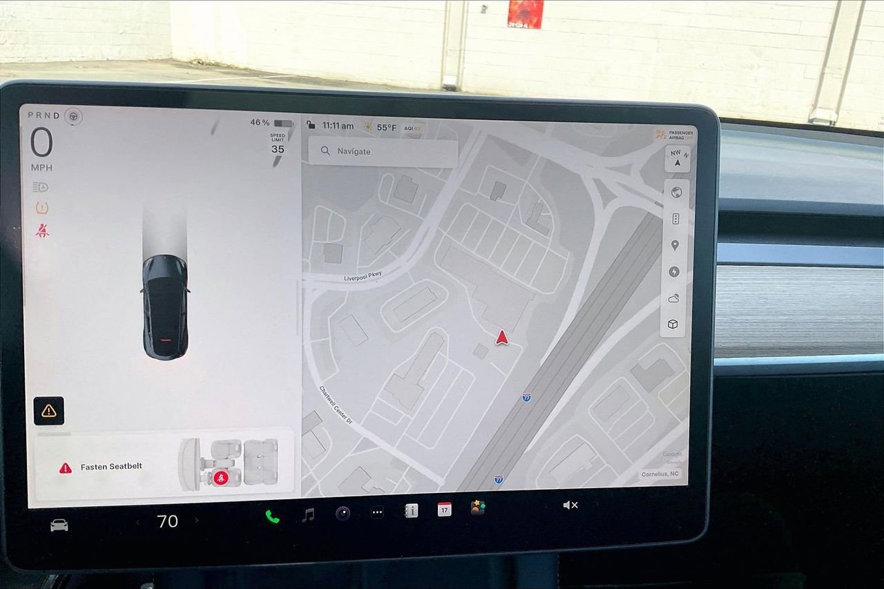 Used 2024 Tesla Model Y Performance image 14