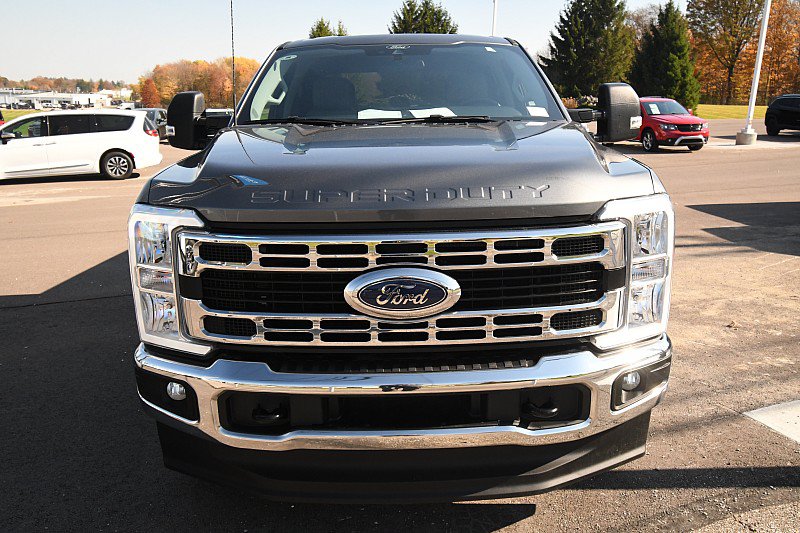 Used 2026 Ford F250 XLT AWD/4WD image 2