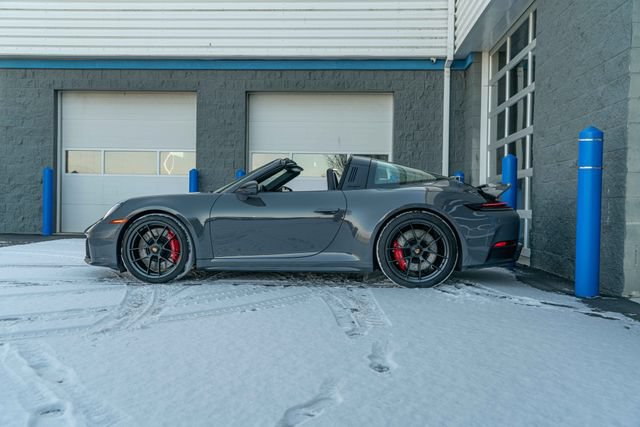 Used 2025 Porsche 911 Targa 4 GTS AWD/4WD image 33