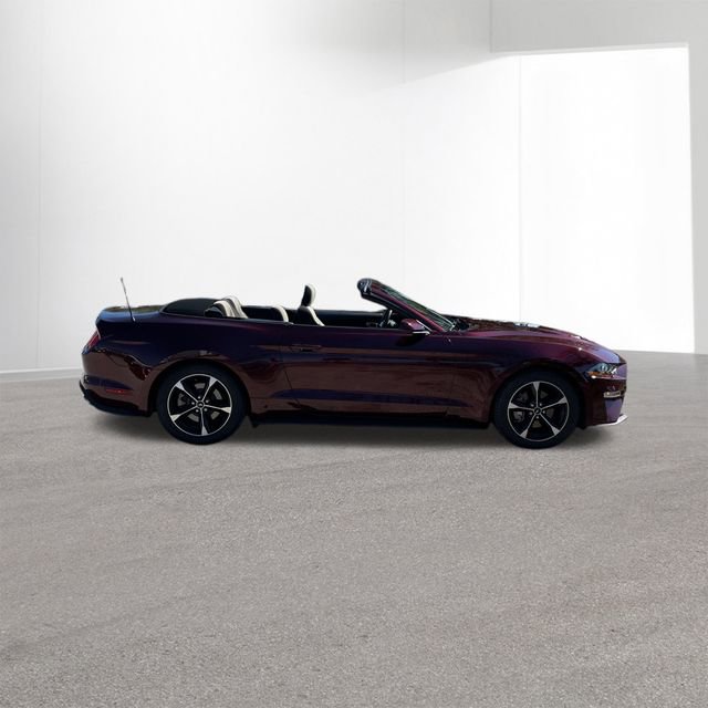 Used 2018 Ford Mustang Convertible image 6