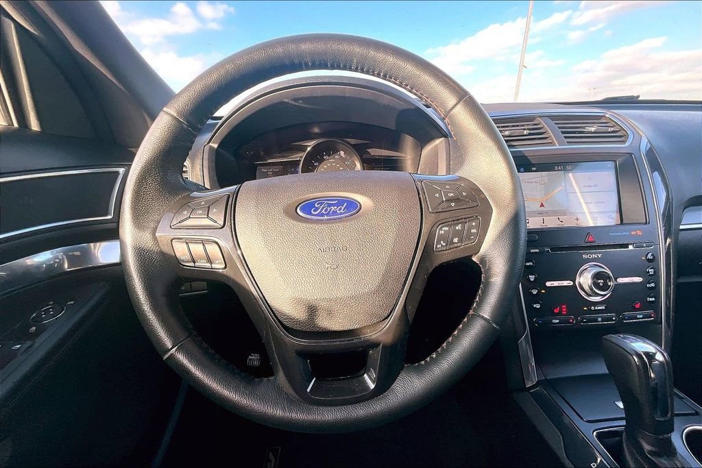 Used 2017 Ford Explorer Sport image 7
