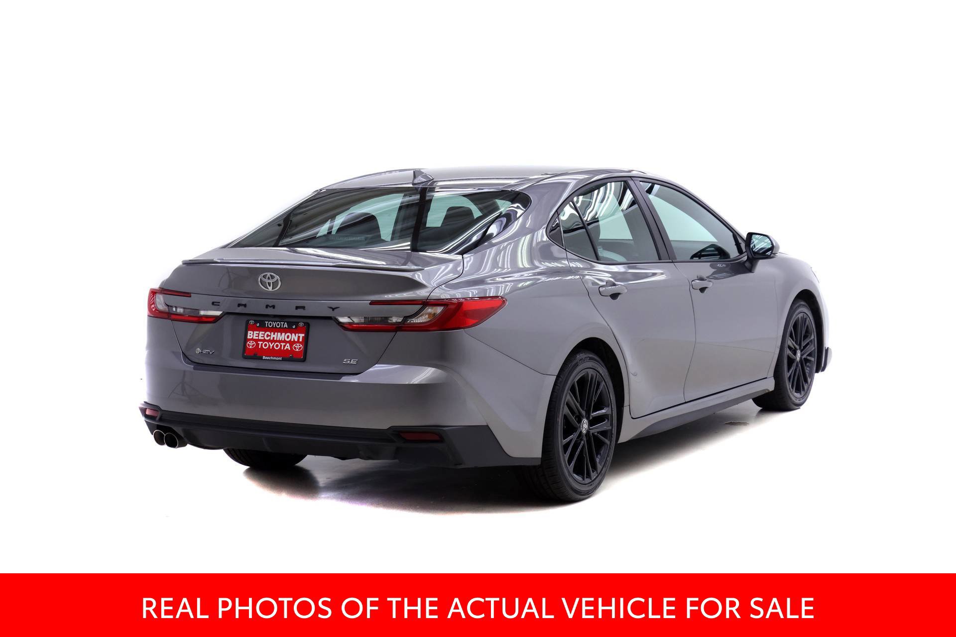 Certified 2025 Toyota Camry SE FWD image 2