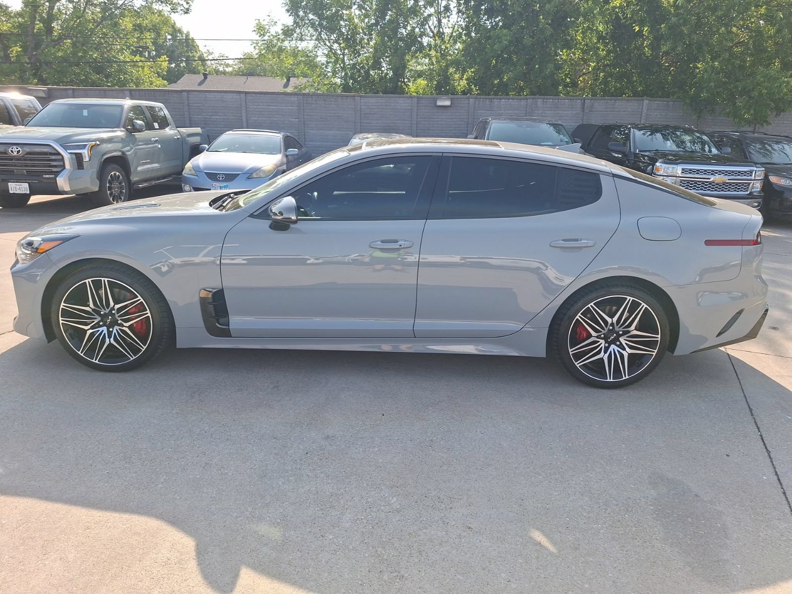 Used 2022 Kia Stinger GT1 AWD/4WD image 3