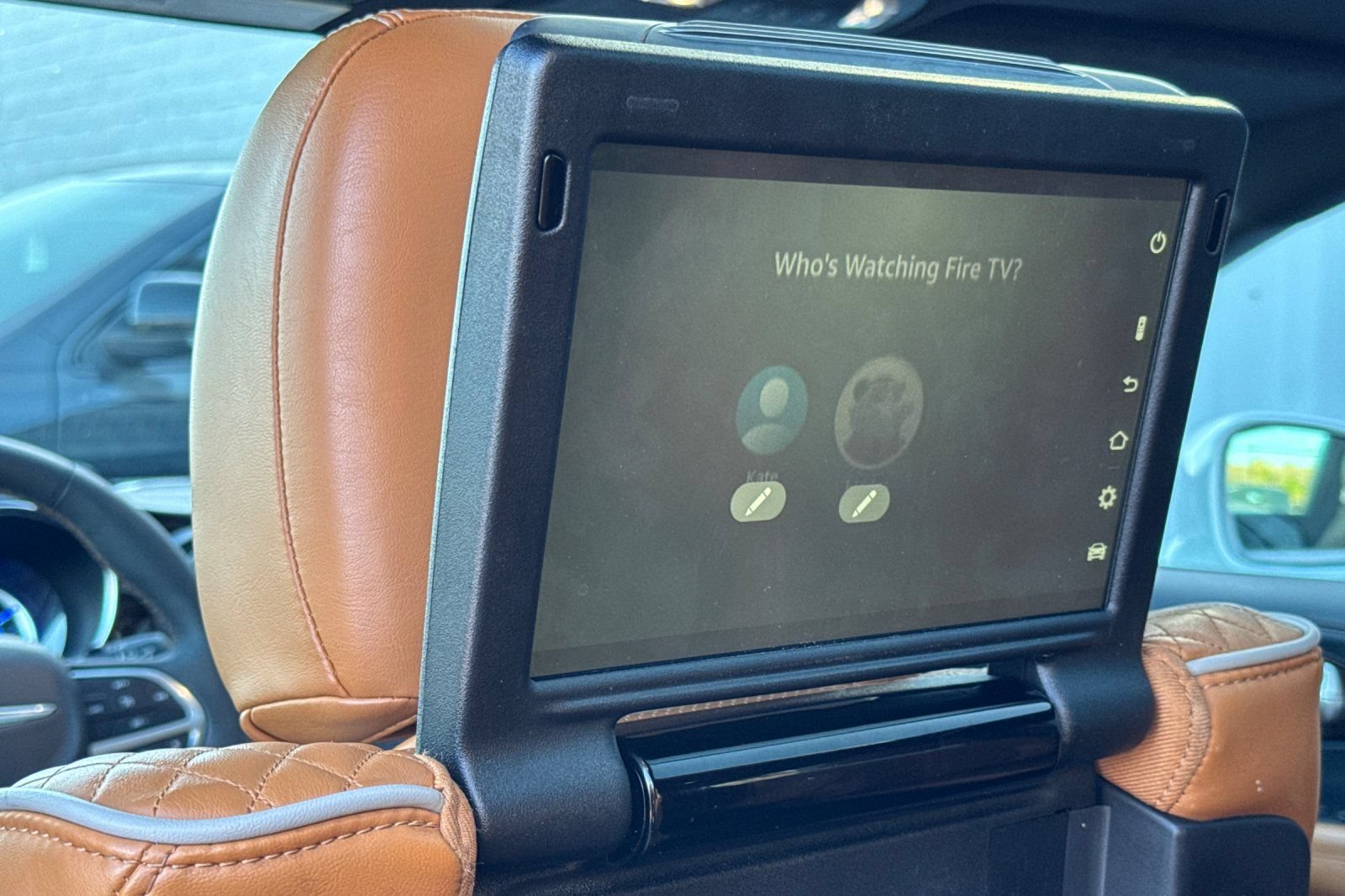 Used 2022 Chrysler Pacifica Pinnacle FWD image 17