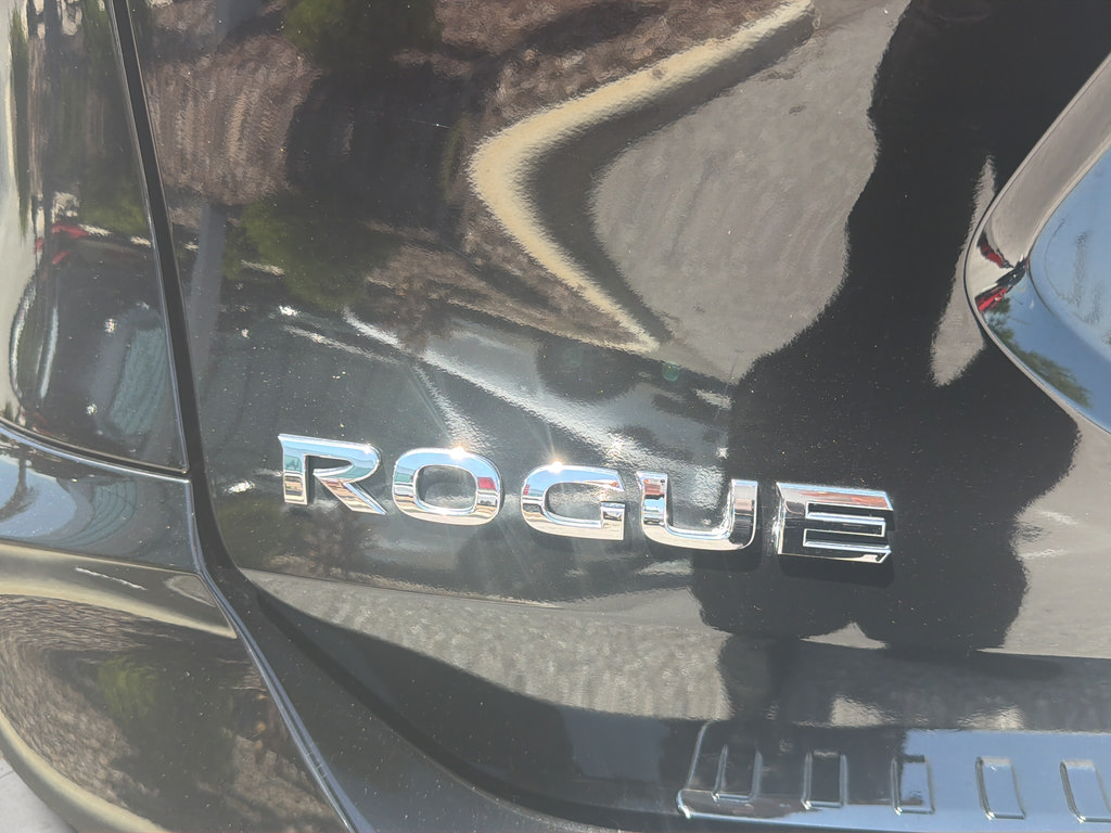 Used 2019 Nissan Rogue SV w/ Premium Package FWD image 49
